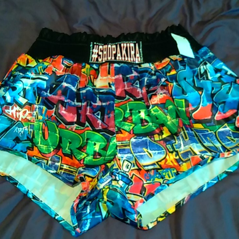 Akira graffiti shorts size L